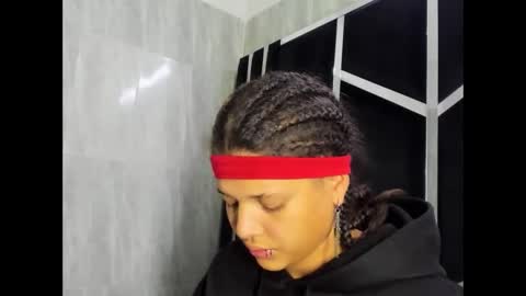 Snapshot of michell_rs chatting on 03/11/25, 07:48 michell_rs online show from 03/11/25, 07:48