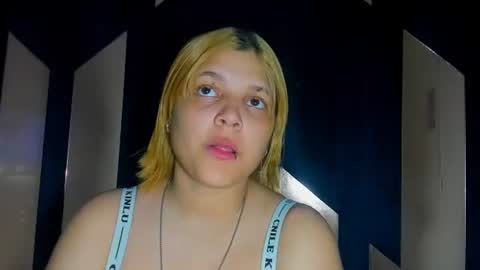 Snapshot of michell_rs chatting on 11/09/25, 02:21 michell_rs online show from 11/09/25, 02:21