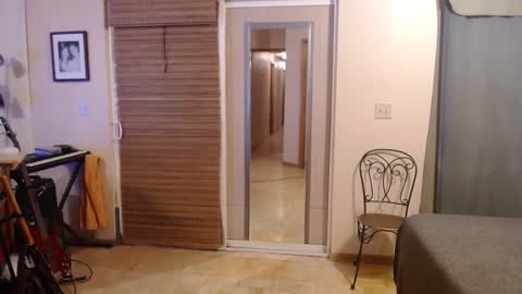 Michelle online show from 01/13/25, 11:08