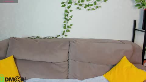 Michelle online show from 10/27/25, 01:09