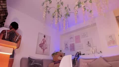 Snapshot of michelle_se chatting on 01/12/25, 12:28 Michelle online show from 01/12/25, 12:28