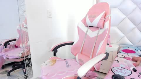 michelleblair1 online show from 04/10/26, 03:39