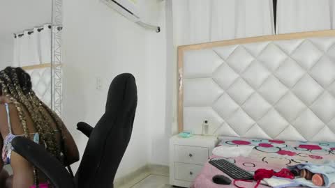 michelleblair1 online show from 04/13/26, 12:54