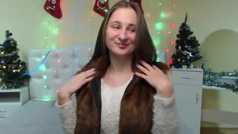 Snapshot of michellee11 chatting on 12/16/24, 12:16 Michel online show from 12/16/24, 12:16