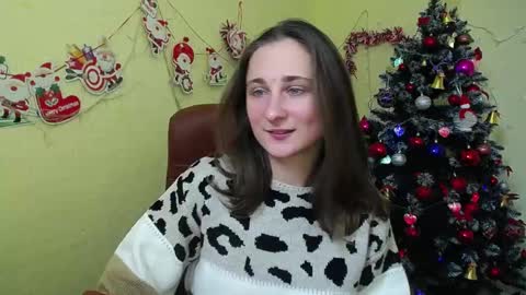 Snapshot of michellee11 chatting on 12/17/24, 12:22 Michel online show from 12/17/24, 12:22