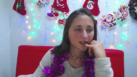 Snapshot of michellee11 chatting on 12/27/24, 04:32 Michel online show from 12/27/24, 04:32