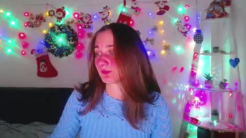 Snapshot of michellee11 chatting on 01/06/25, 12:13 Michel online show from 01/06/25, 12:13