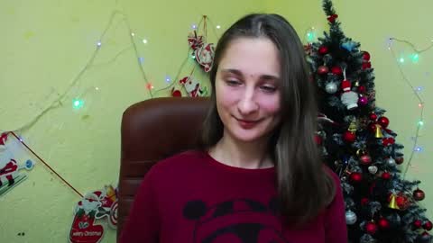 Snapshot of michellee11 chatting on 01/07/25, 12:20 Michel online show from 01/07/25, 12:20