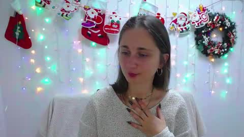 Snapshot of michellee11 chatting on 01/09/25, 12:09 Michel online show from 01/09/25, 12:09