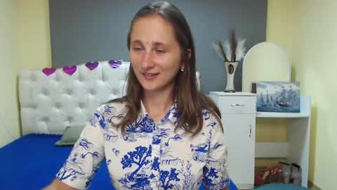 Snapshot of michellee11 chatting on 09/23/25, 11:13 Michel online show from 09/23/25, 11:13