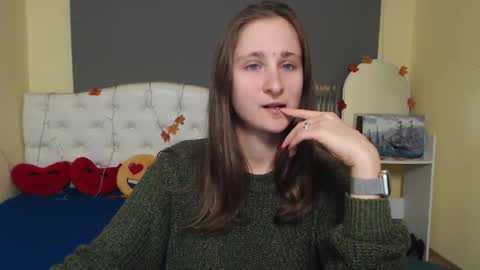 Snapshot of michellee11 chatting on 11/26/25, 12:17 Michel online show from 11/26/25, 12:17