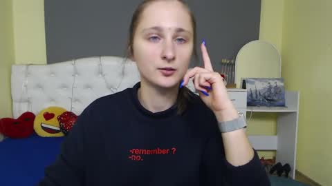 Snapshot of michellee11 chatting on 12/03/25, 12:14 Michel online show from 12/03/25, 12:14