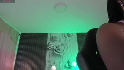 Snapshot of michellepreston_ chatting on 05/31/26, 12:34 michellepreston_ online show from 05/31/26, 12:34