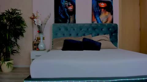 michellereys online show from 09/13/25, 07:13