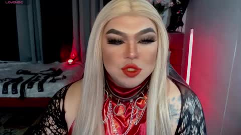 Snapshot of michellevixen921 chatting on 09/08/25, 08:30 Michelle online show from 09/08/25, 08:30