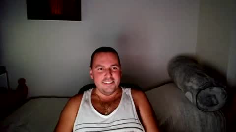 micic3 online show from 06/25/26, 01:38