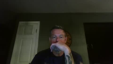 mick090470 online show from 09/19/25, 11:16