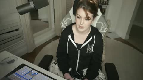 Snapshot of mickaelawest chatting on 12/13/25, 11:32 Mickaela West online show from 12/13/25, 11:32