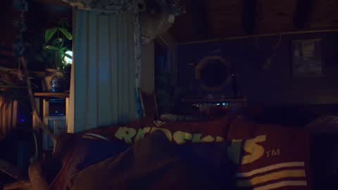 Hey Mickey online show from 12/19/24, 02:01