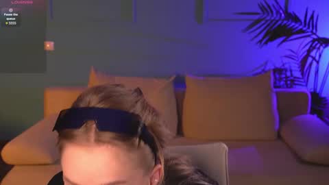 Micky online show from 03/26/26, 06:35