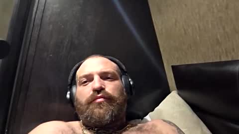 Snapshot of mickeybobby6969 chatting on 11/04/25, 09:41 mickeybobby6969 online show from 11/04/25, 09:41