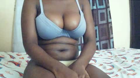 Snapshot of mickeymishy chatting on 06/16/26, 07:55 mickeymishy online show from 06/16/26, 07:55