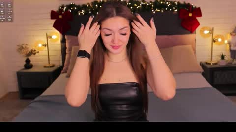 Snapshot of micky___love chatting on 12/14/25, 08:46 micky___love online show from 12/14/25, 08:46