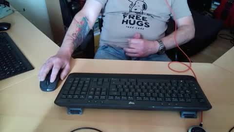 Snapshot of mickyj chatting on 06/02/26, 02:52 mickyj online show from 06/02/26, 02:52