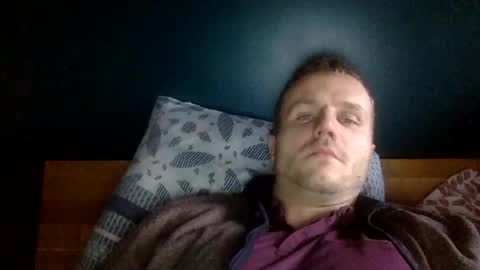 Snapshot of mickylove67 chatting on 12/20/25, 02:35 mickylove67 online show from 12/20/25, 02:35