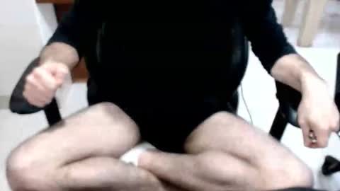 Snapshot of microfama00 chatting on 01/17/26, 06:29 microfama00 online show from 01/17/26, 06:29