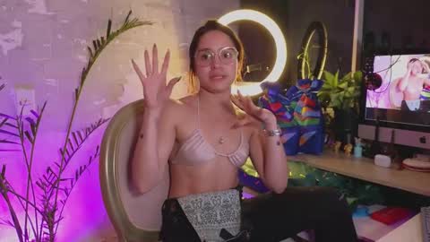 Snapshot of midas307k chatting on 12/19/25, 11:23 Midas online show from 12/19/25, 11:23