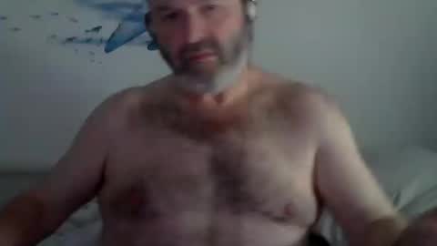 Snapshot of midhir chatting on 02/10/25, 03:32 kike online show from 02/10/25, 03:32