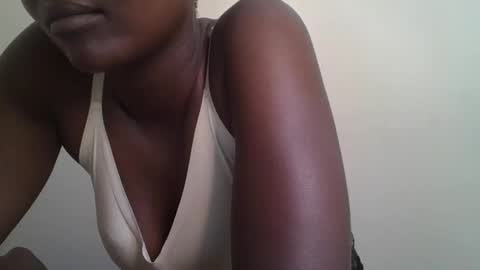 Snapshot of midnight_teasee chatting on 03/19/26, 06:23 Goddess online show from 03/19/26, 06:23