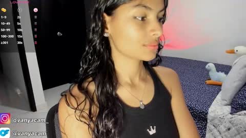 Snapshot of midnight_vk chatting on 10/01/25, 10:49 VanyaKlaus online show from 10/01/25, 10:49