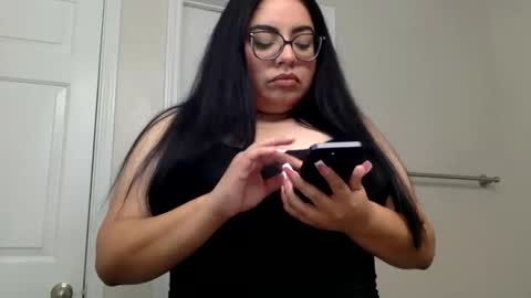 midnightbruja111 online show from 10/26/25, 04:29