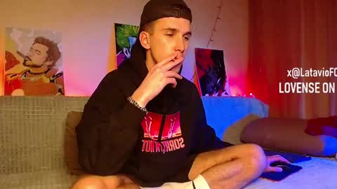 Snapshot of midnighter__ chatting on 02/11/25, 05:16 Alexey or just Alex online show from 02/11/25, 05:16