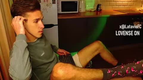 Snapshot of midnighter__ chatting on 09/29/25, 03:33 Alexey or just Alex online show from 09/29/25, 03:33