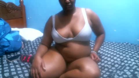 Snapshot of midnightkady chatting on 07/04/26, 09:15 Caddy online show from 07/04/26, 09:15