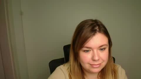 Mariana online show from 10/24/25, 11:50