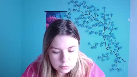 Mariana online show from 10/29/25, 12:18