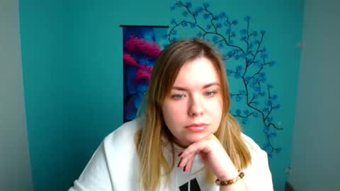 Mariana online show from 11/04/25, 12:15