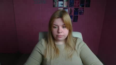 Snapshot of midnightmariana chatting on 04/25/26, 05:32 Mariana online show from 04/25/26, 05:32