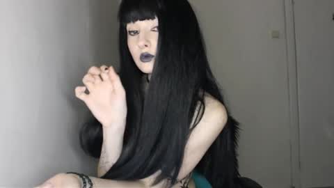 Snapshot of midnightsiren chatting on 03/04/26, 11:00 midnightsiren online show from 03/04/26, 11:00