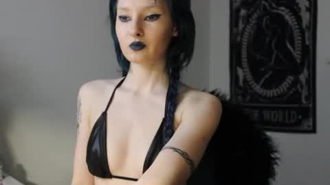 midnightsiren online show from 04/23/26, 08:11
