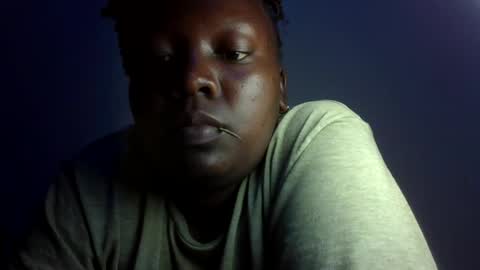 Snapshot of midnightt_curves chatting on 07/19/26, 07:39 midnightt_curves online show from 07/19/26, 07:39