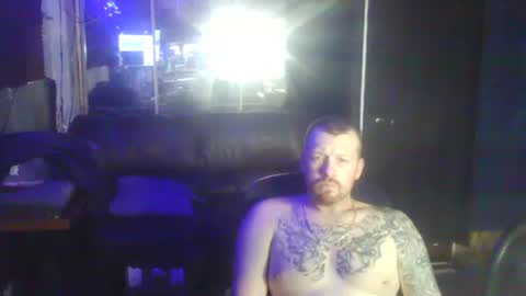 Snapshot of midtownhustler chatting on 10/13/25, 10:04 midtownhustler online show from 10/13/25, 10:04