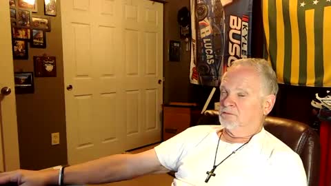 midwestdad09 online show from 09/25/25, 12:36