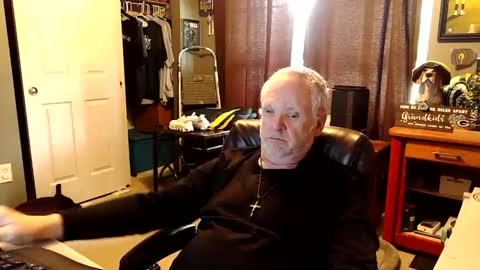 midwestdad09 online show from 10/10/25, 06:29