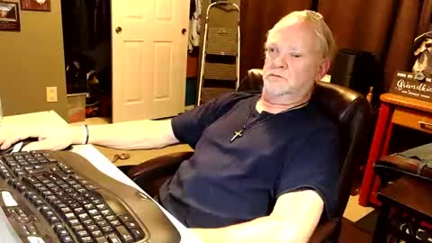 midwestdad09 online show from 10/12/25, 10:58