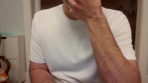 Snapshot of midwestdad2026 chatting on 02/06/26, 04:39 midwestdad2026 online show from 02/06/26, 04:39